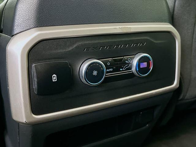 used 2024 Ford Expedition car, priced at $48,960
