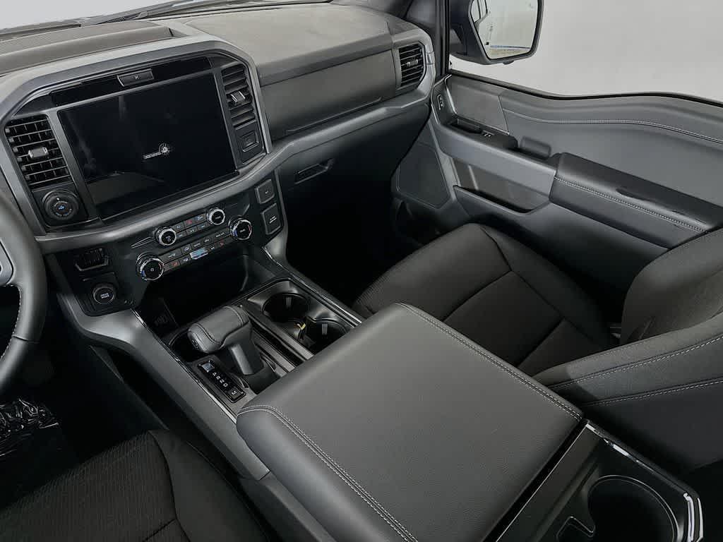 new 2025 Ford F-150 car, priced at $42,929