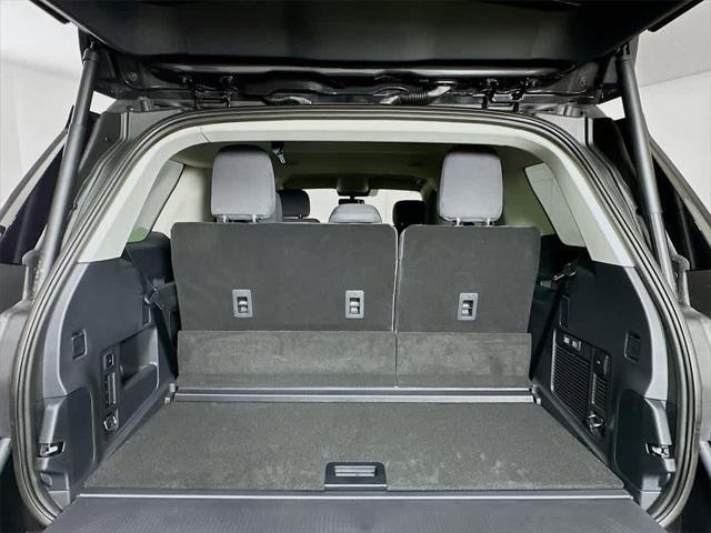 new 2025 Ford Expedition car, priced at $64,490