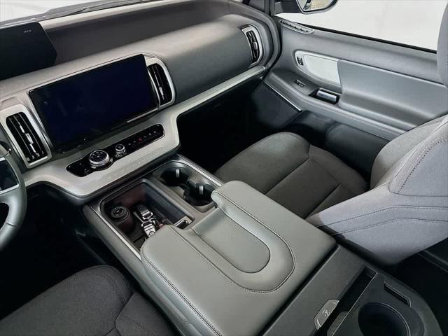 new 2025 Ford Expedition car, priced at $59,331