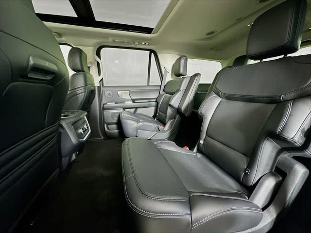new 2025 Ford Expedition car, priced at $76,219