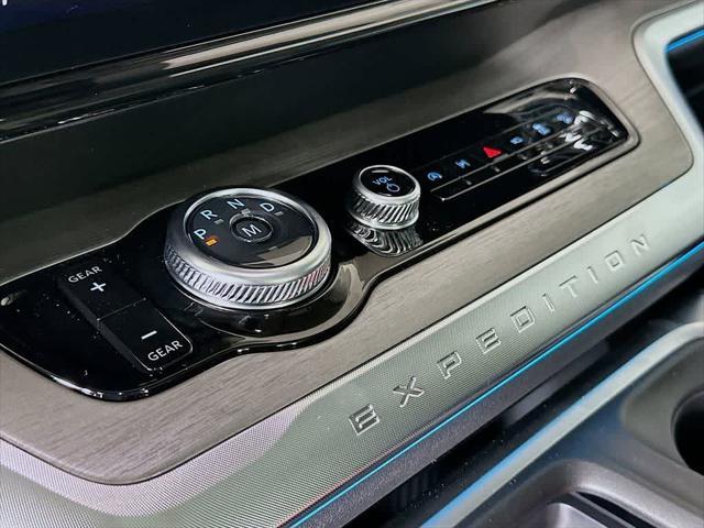 new 2025 Ford Expedition car, priced at $76,219