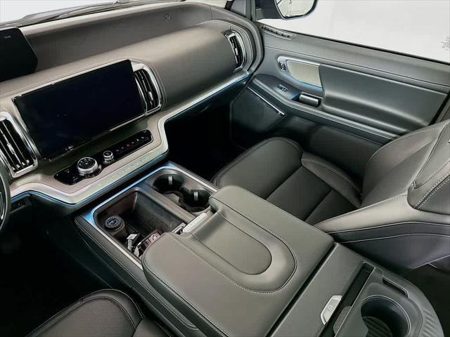 new 2025 Ford Expedition car, priced at $76,219
