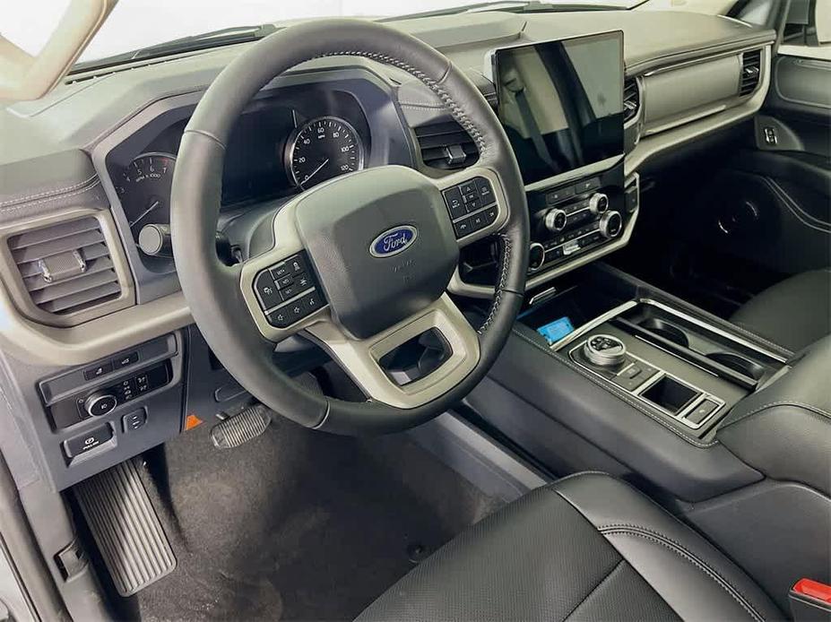 new 2024 Ford Expedition car, priced at $60,542