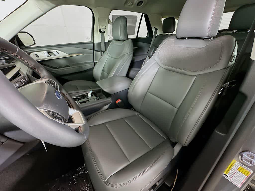 new 2025 Ford Explorer car, priced at $37,485