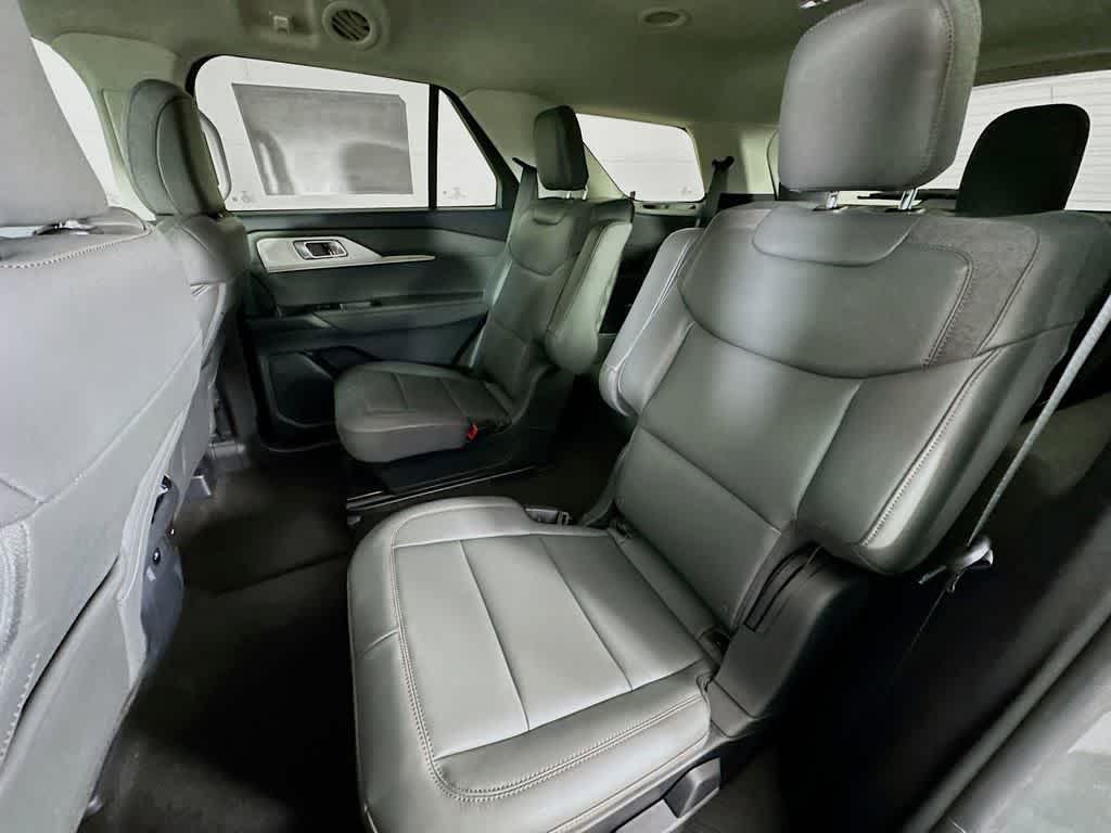 new 2025 Ford Explorer car, priced at $37,485