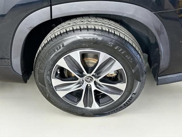 used 2021 Toyota Highlander car, priced at $28,743