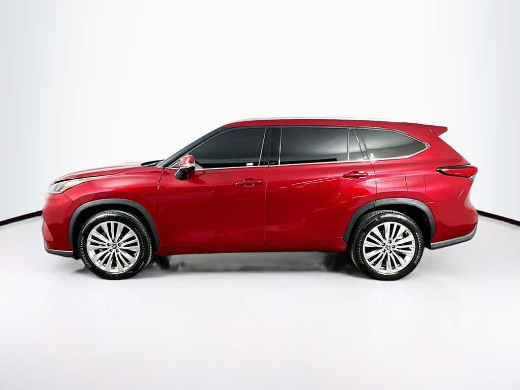 used 2023 Toyota Highlander car, priced at $38,667