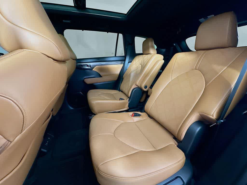 used 2023 Toyota Highlander car, priced at $38,667