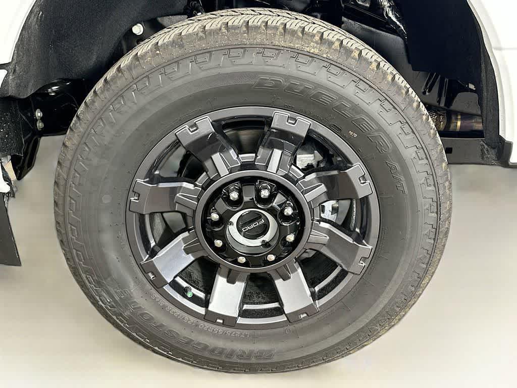 new 2025 Ford F-250 car, priced at $54,784