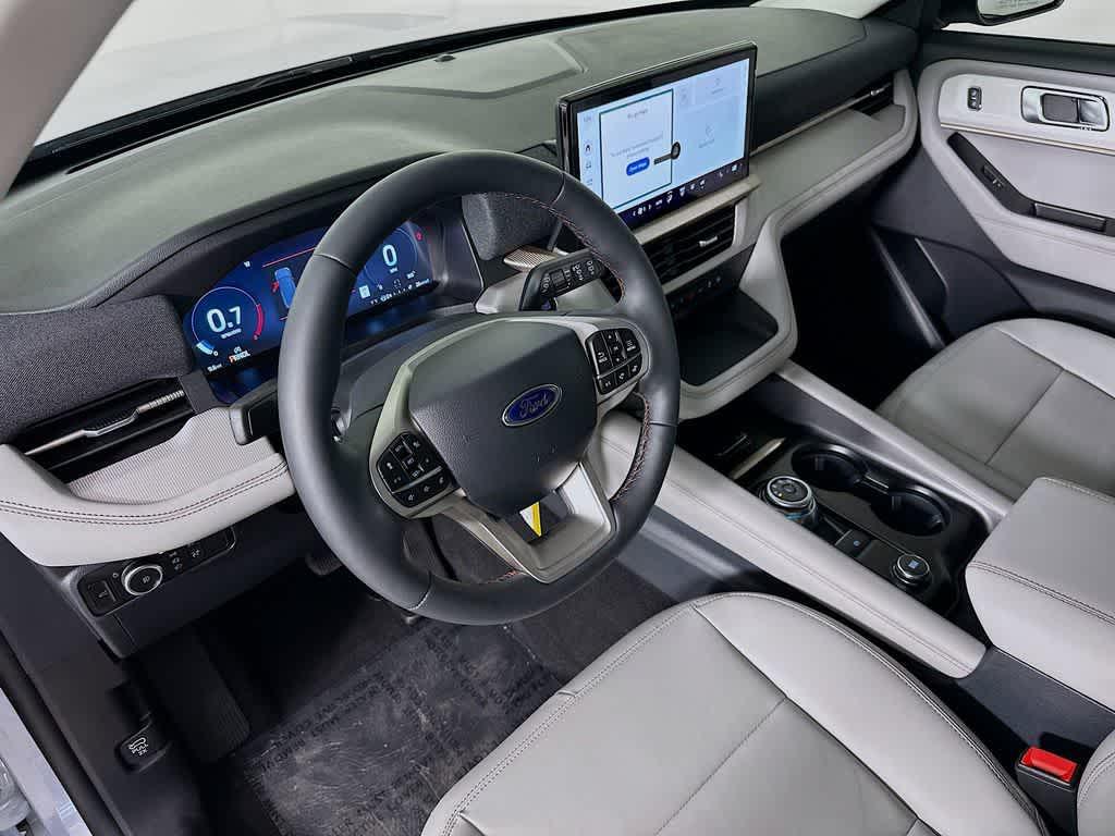 new 2025 Ford Explorer car, priced at $40,968