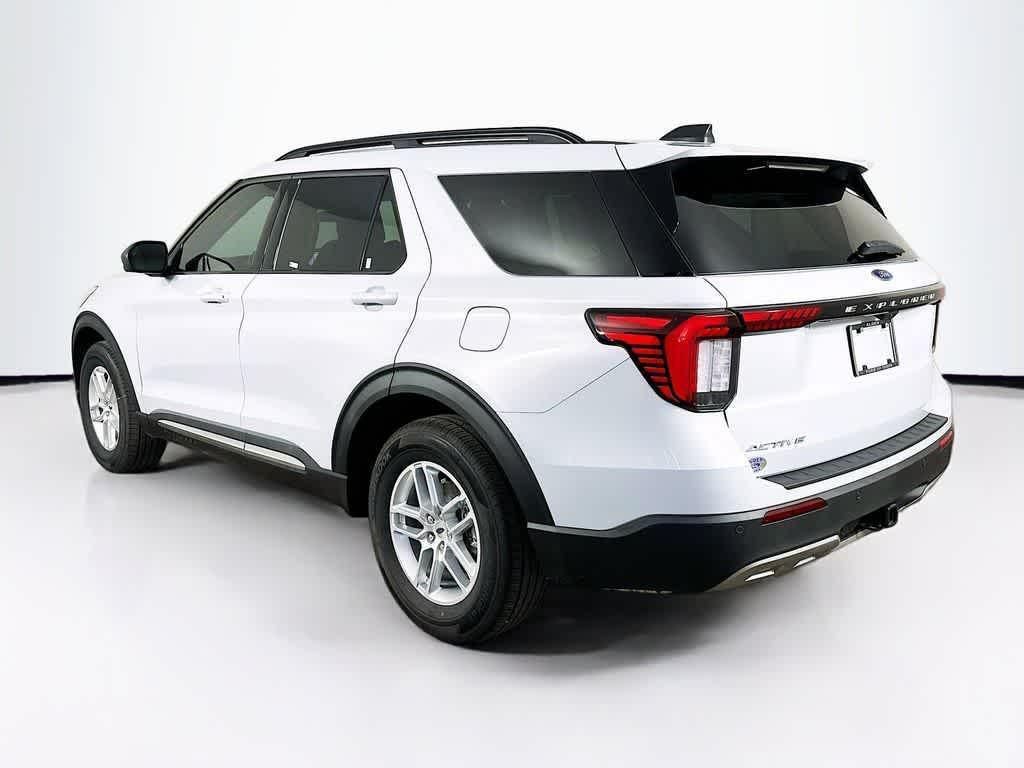 new 2025 Ford Explorer car, priced at $40,968