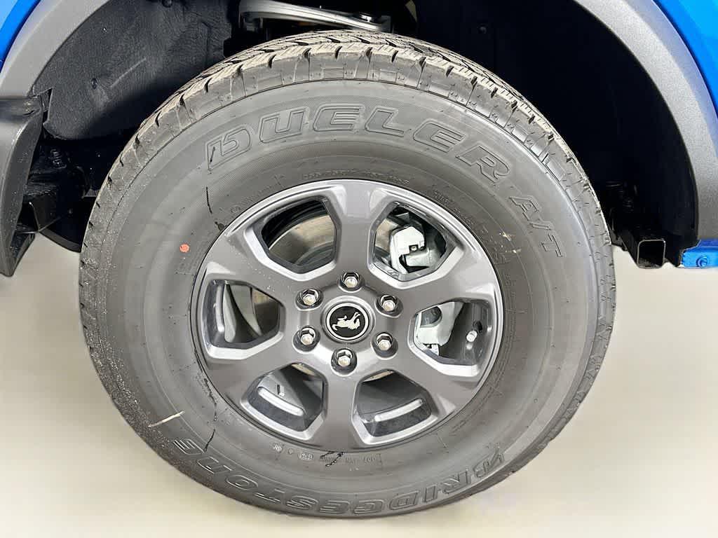 new 2025 Ford Bronco car, priced at $40,008