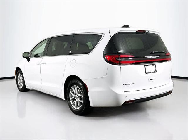 used 2023 Chrysler Pacifica car, priced at $21,651