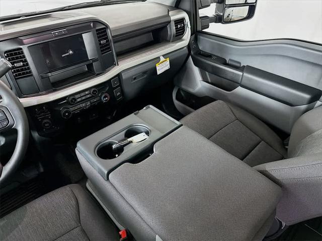 new 2025 Ford F-250 car, priced at $64,843