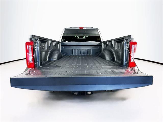 new 2025 Ford F-250 car, priced at $57,320