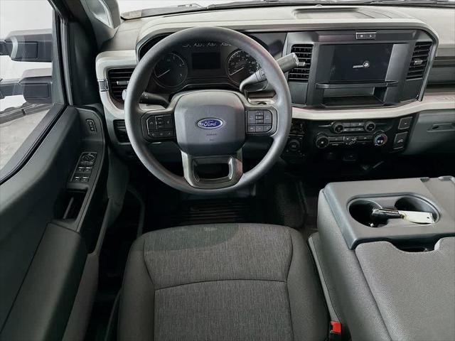 new 2025 Ford F-250 car, priced at $57,320