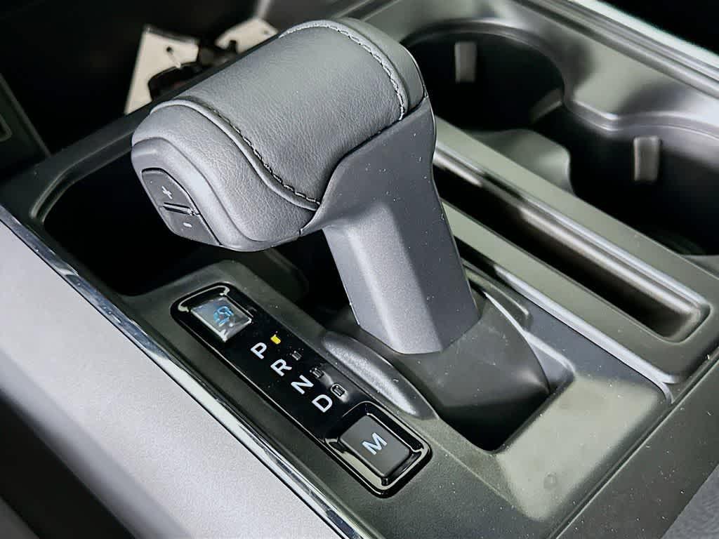 new 2025 Ford F-150 car, priced at $45,672