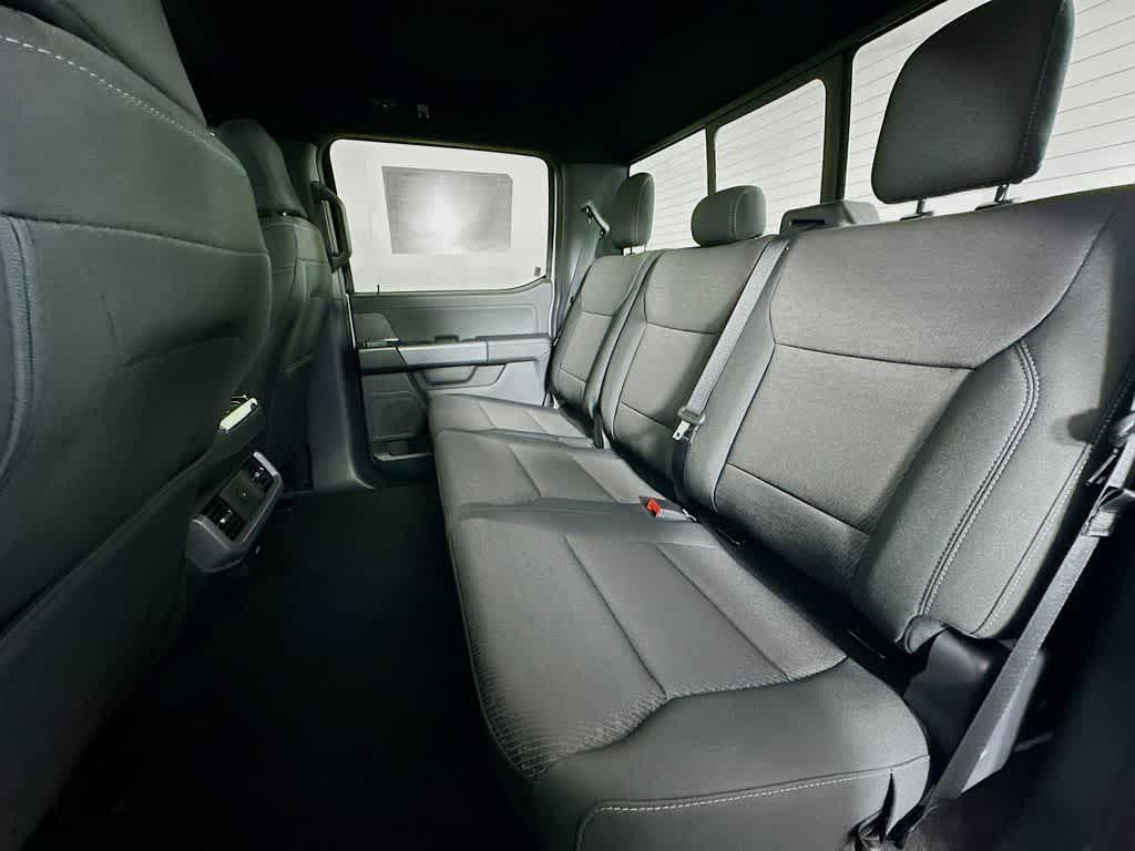 new 2025 Ford F-150 car, priced at $45,672