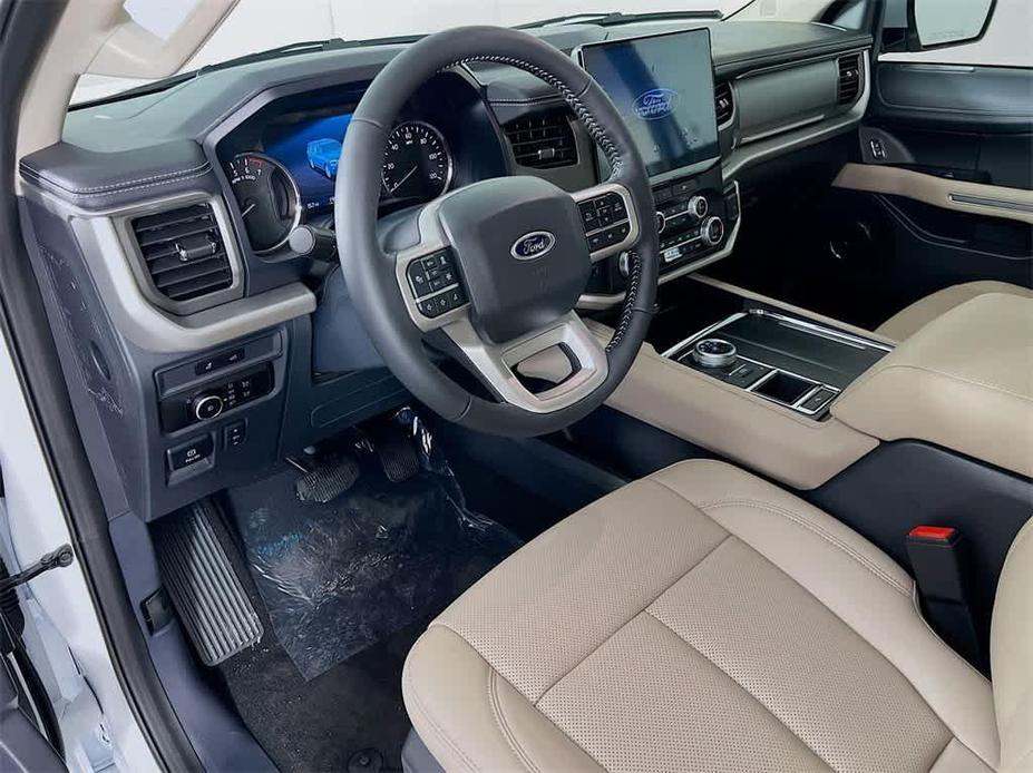 new 2024 Ford Expedition car, priced at $75,127