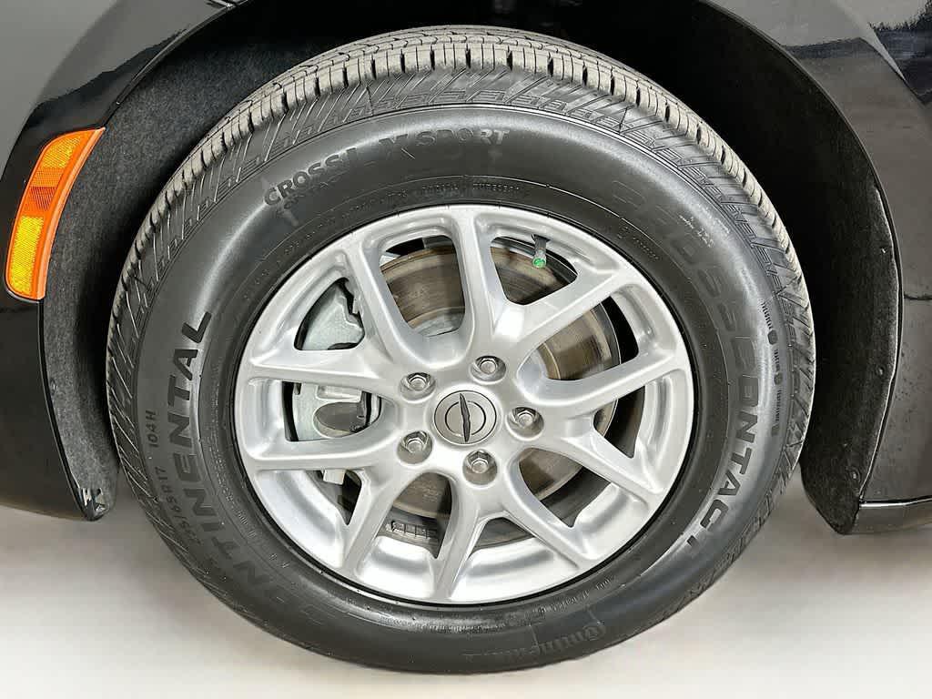 used 2024 Chrysler Pacifica car, priced at $29,259