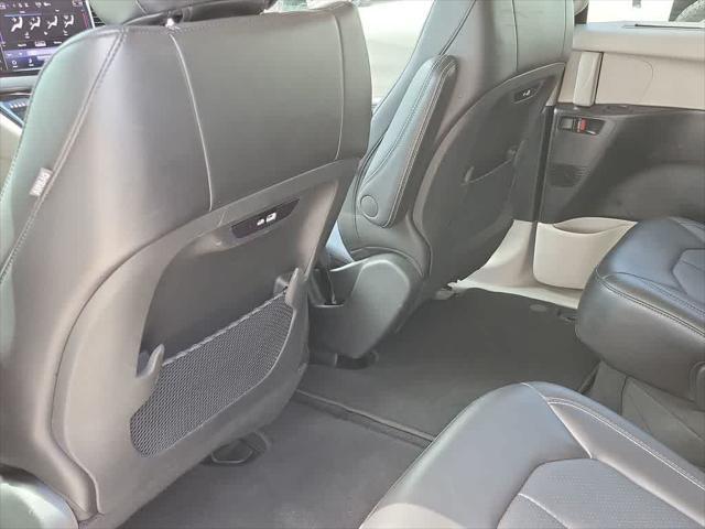 used 2024 Chrysler Pacifica car