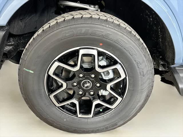 new 2025 Ford Bronco car, priced at $49,262