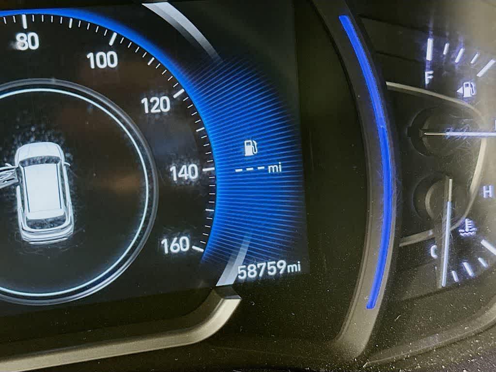 used 2020 Hyundai Santa Fe car, priced at $16,670