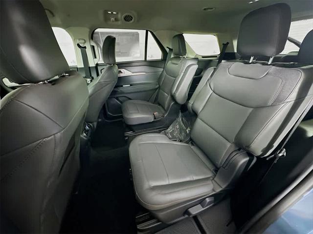 new 2025 Ford Explorer car, priced at $40,321