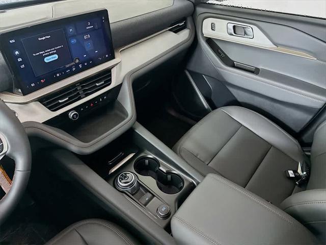 new 2025 Ford Explorer car, priced at $40,321