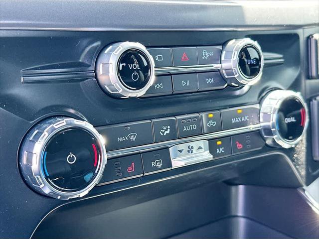 new 2025 Ford F-150 car, priced at $54,672