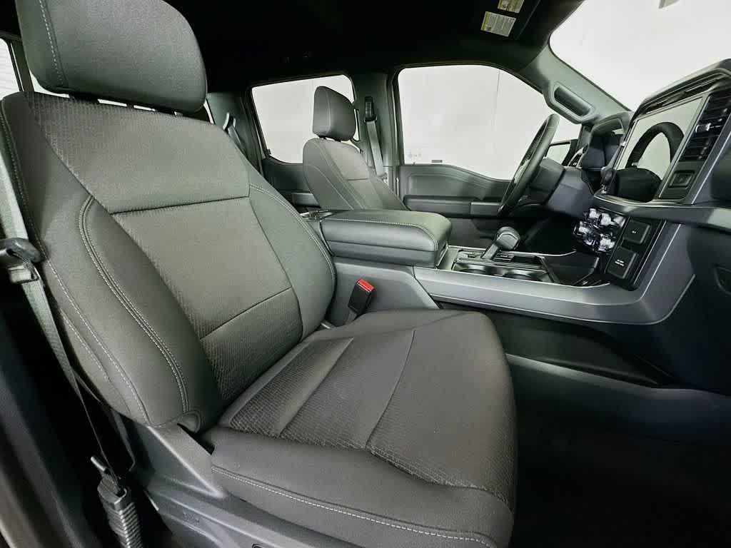 new 2025 Ford F-150 car, priced at $45,672