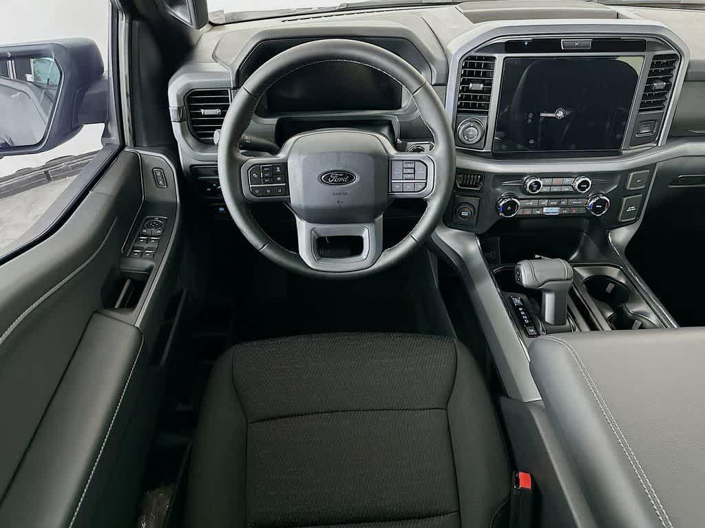 new 2025 Ford F-150 car, priced at $45,672