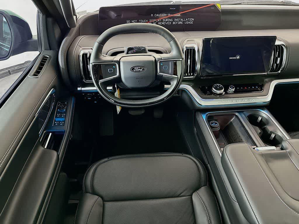new 2025 Ford Expedition car, priced at $71,196