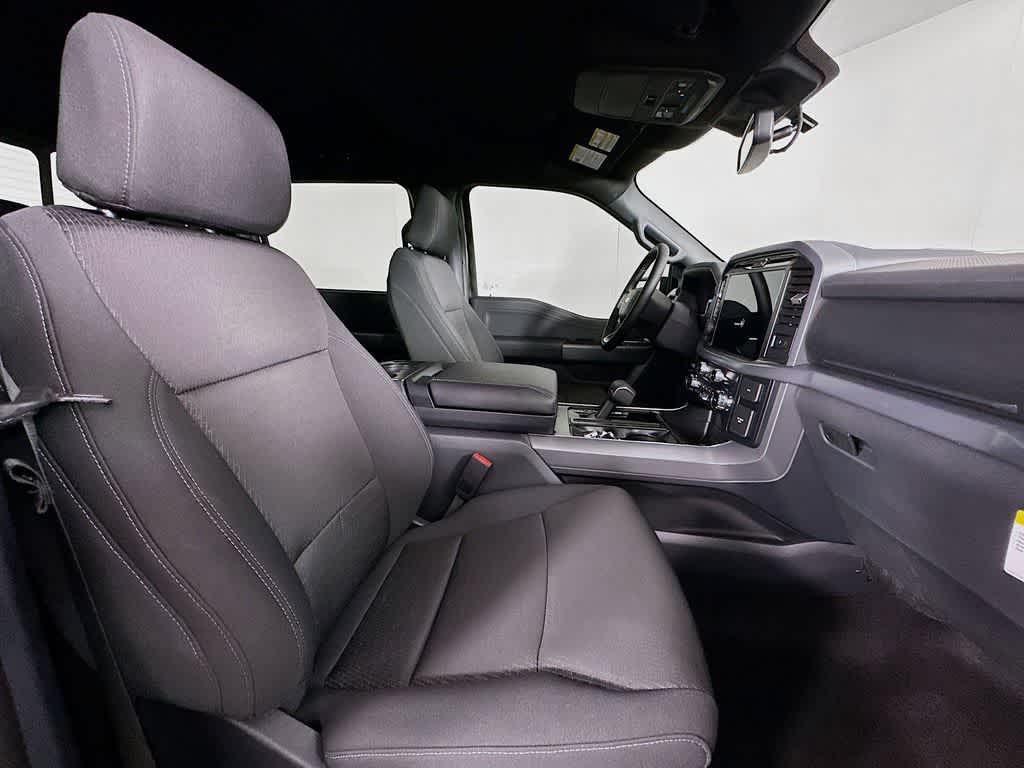 new 2025 Ford F-150 car, priced at $52,270