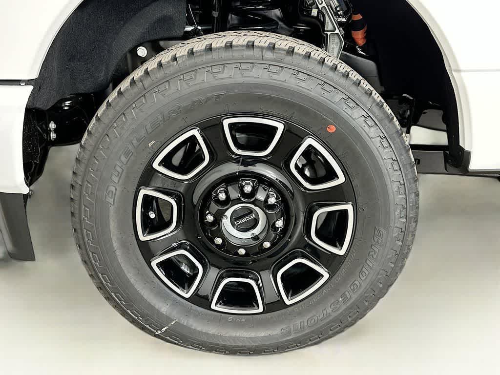 new 2025 Ford F-250 car, priced at $85,112
