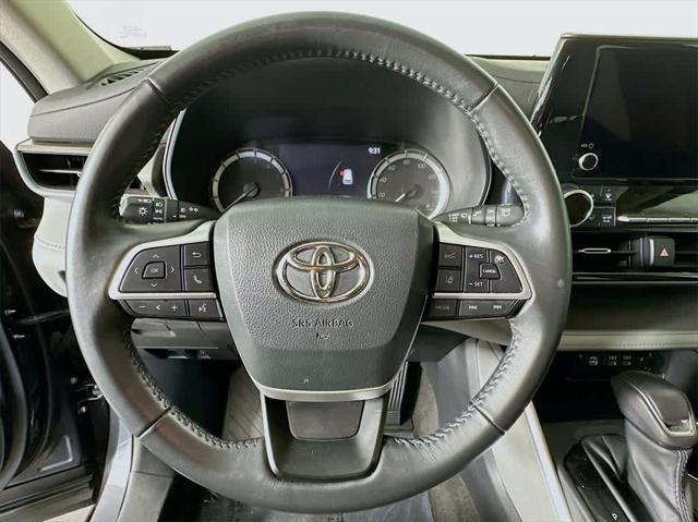 used 2023 Toyota Highlander car, priced at $34,510