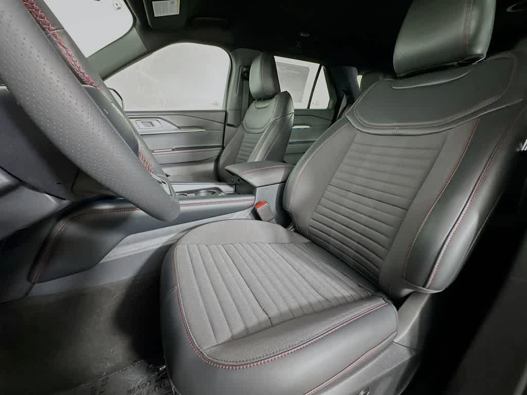 new 2025 Ford Explorer car, priced at $43,904