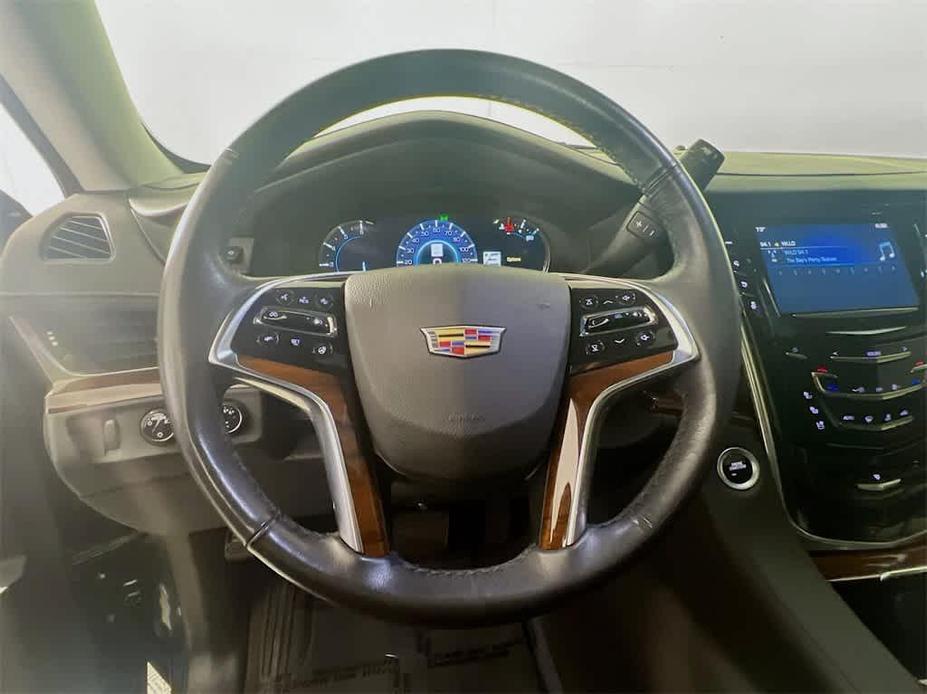 used 2020 Cadillac Escalade ESV car, priced at $44,444