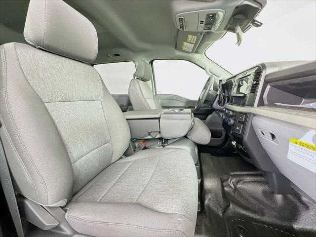 new 2025 Ford F-250 car, priced at $49,884