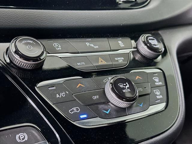used 2019 Chrysler Pacifica car