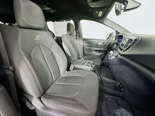 used 2019 Chrysler Pacifica car
