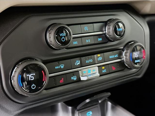 new 2025 Ford Bronco car, priced at $40,807