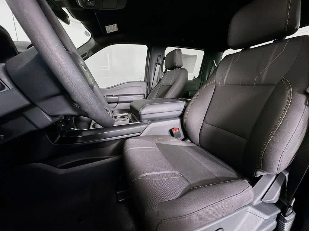 new 2025 Ford F-150 car, priced at $45,945