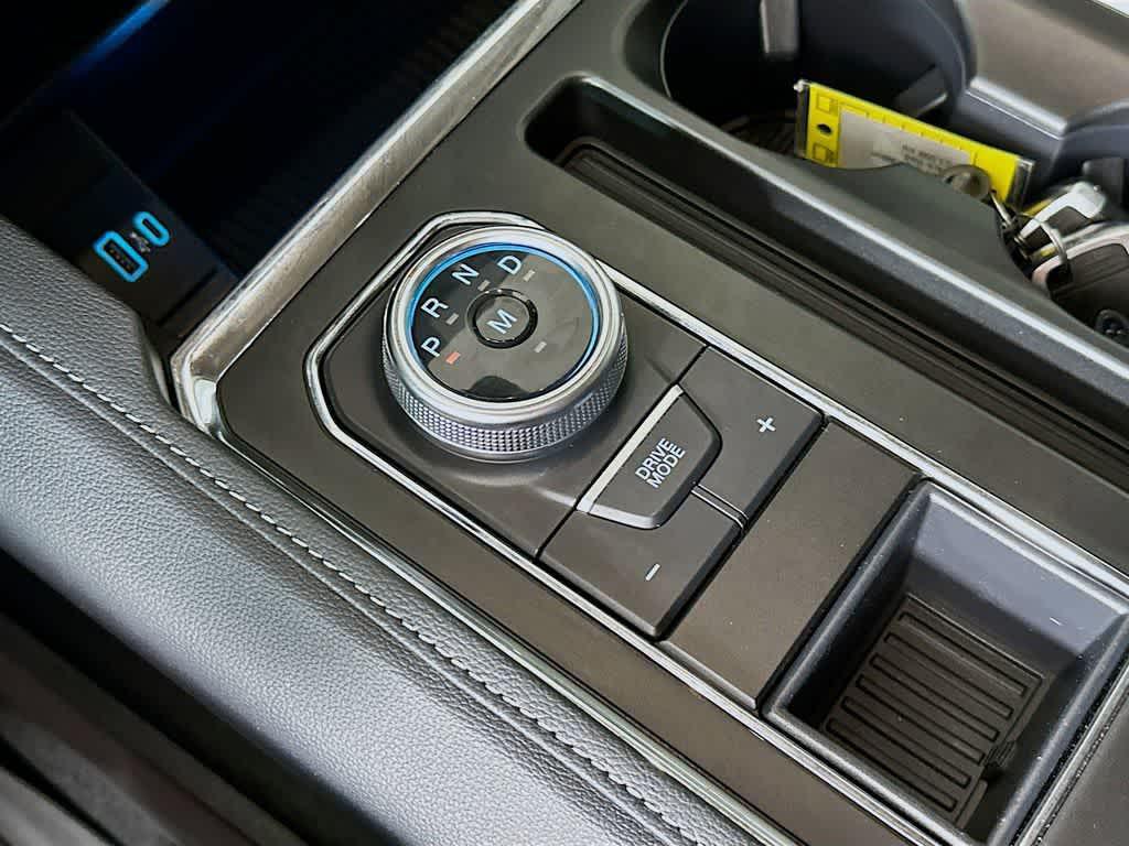 used 2024 Ford Expedition car, priced at $43,859