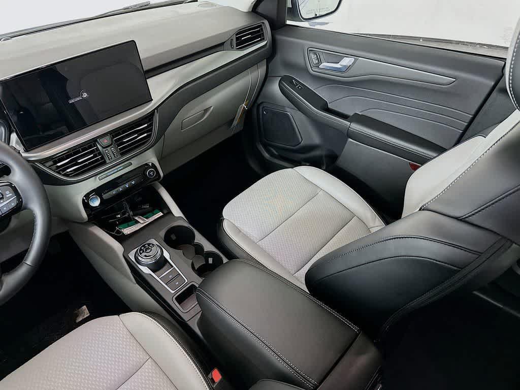 new 2025 Ford Escape PHEV car, priced at $32,890