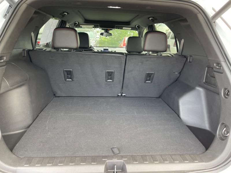 used 2024 Chevrolet Equinox car, priced at $29,999