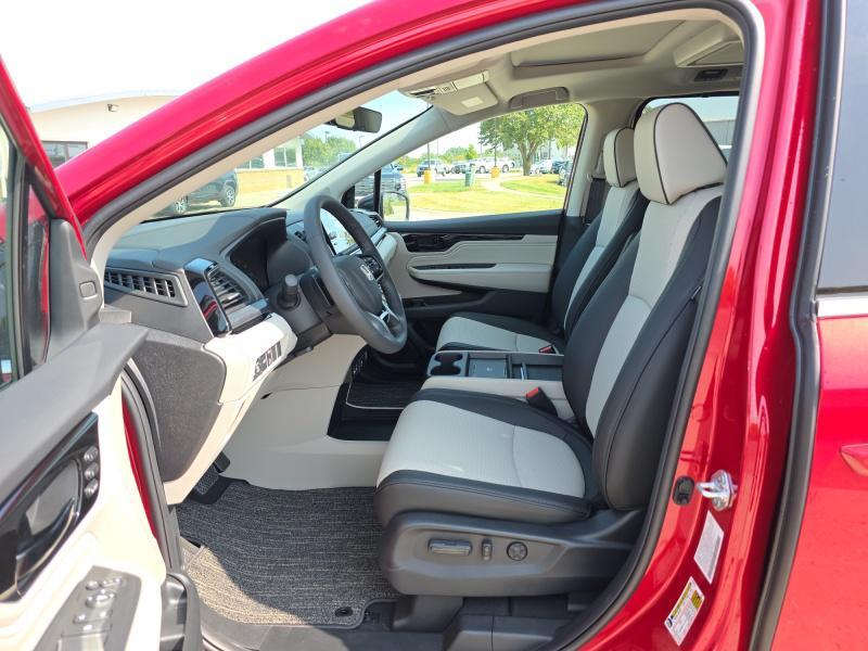new 2026 Honda Odyssey car, priced at $54,044