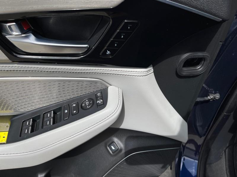 used 2023 Acura MDX car, priced at $50,398