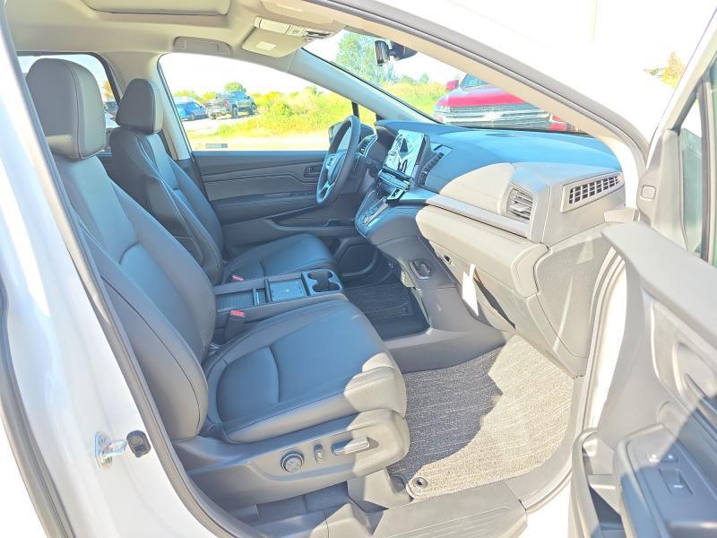 new 2026 Honda Odyssey car, priced at $45,144